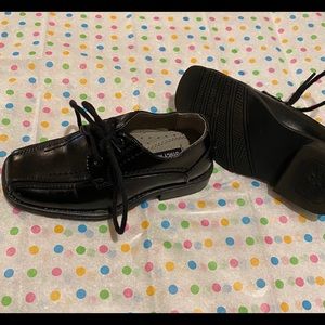 Black ”Stacy Adams” Dress Shoes.